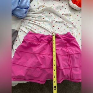 LULULEMON - PACE RIVAL SKIRT - 2 skirts, Pink and light blue